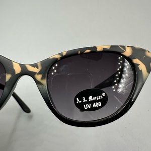 NWT AJ Morgan Sunglasses